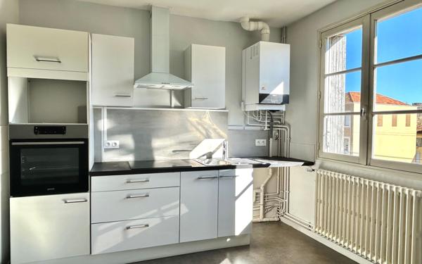 Appartement à louer    4 pièces •  Périgueux