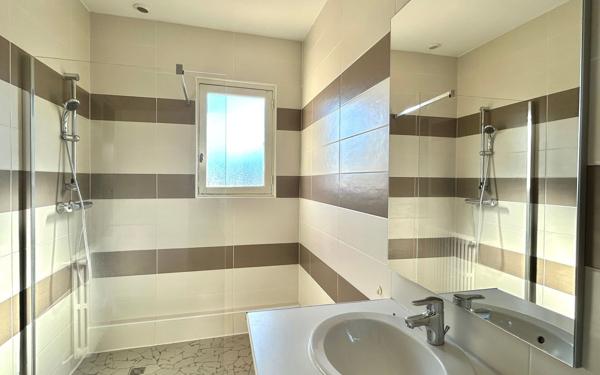 Appartement à louer    4 pièces •  Périgueux