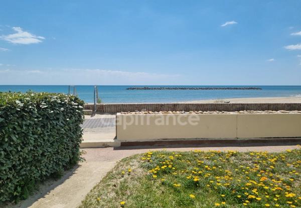Appartement 2 pièces, Terrasse avec magnifique vue - Accès direct à la PLAGE - Piscine