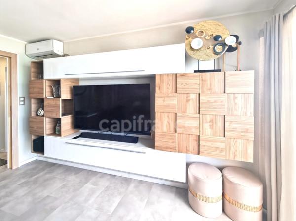 Appartement 2 pièces, Terrasse avec magnifique vue - Accès direct à la PLAGE - Piscine