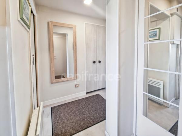 Appartement 2 pièces, Terrasse avec magnifique vue - Accès direct à la PLAGE - Piscine