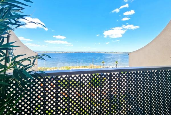 Appartement 2 pièces, Terrasse avec magnifique vue - Accès direct à la PLAGE - Piscine