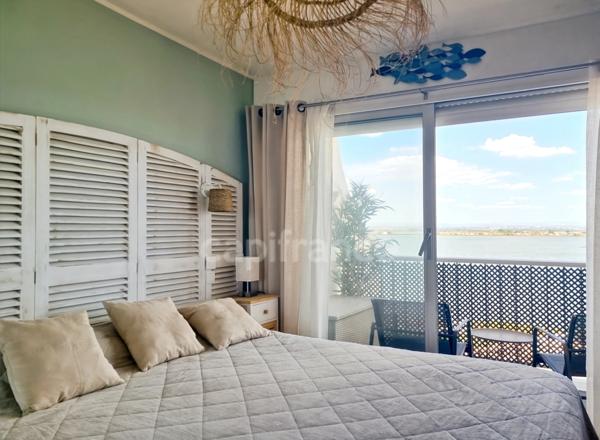 Appartement 2 pièces, Terrasse avec magnifique vue - Accès direct à la PLAGE - Piscine