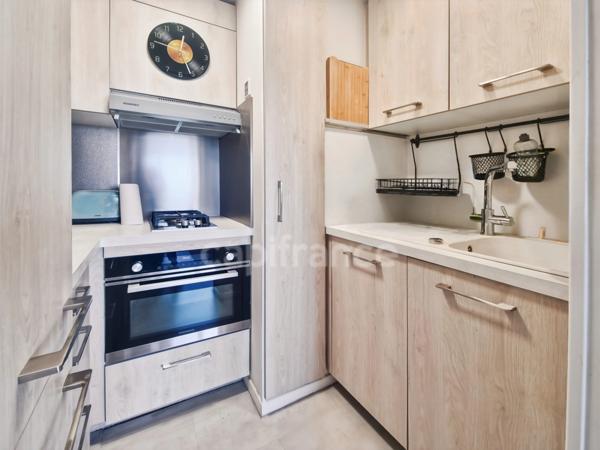 Appartement 2 pièces, Terrasse avec magnifique vue - Accès direct à la PLAGE - Piscine