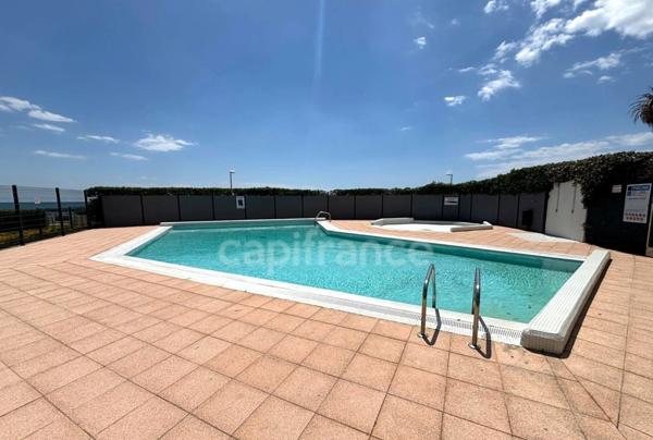 Appartement 2 pièces, Terrasse avec magnifique vue - Accès direct à la PLAGE - Piscine