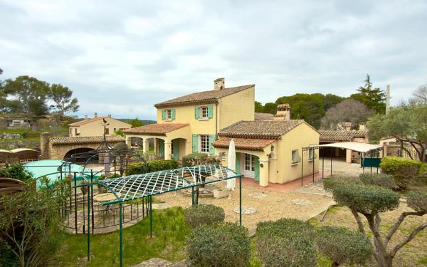 Maison à vendre    7 pièces • 145 m2 Cornillon-Confoux