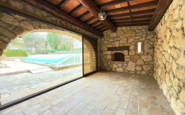 Maison à vendre    7 pièces • 145 m2 Cornillon-Confoux