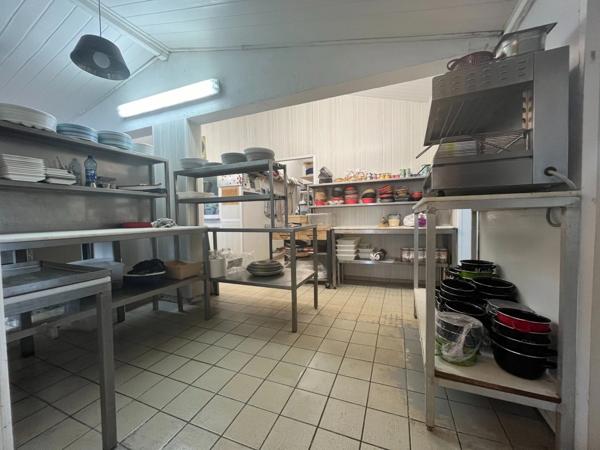 ILE D'OLÉRON emplac N°1, AV Murs 321m², marais 1,2ha et Fonds aquacole de production & dégustation de fruits de mer