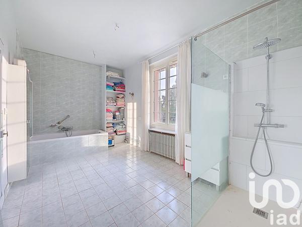 Maison à vendre 10 pièces 214 m² Lumigny-Nesles-Ormeaux