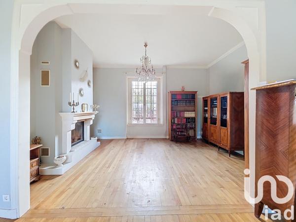 Maison à vendre 10 pièces 214 m² Lumigny-Nesles-Ormeaux