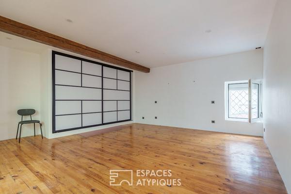 Loft et sa terrasse dans une ancienne menuiserie