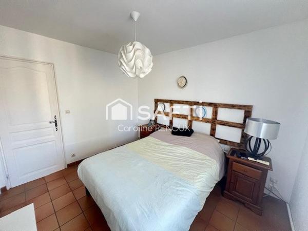 Lauris, maison de plain pied avec piscine