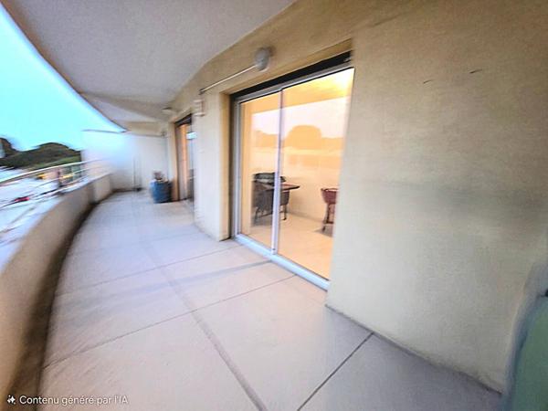 T2 FRONT DE MER  BORMES-LES-MIMOSAS A 223000 EUR DE 39 m2