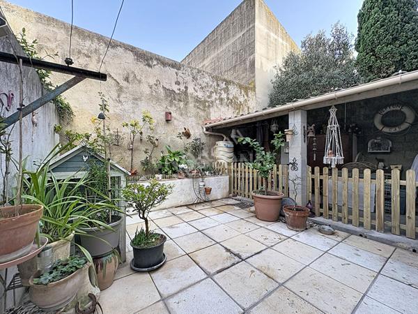 LE GRAU DU ROI - MAISON P5 DE 112.21 M² AVEC COUR DE 40.5 M² - SECTEUR CENTRE VILLE