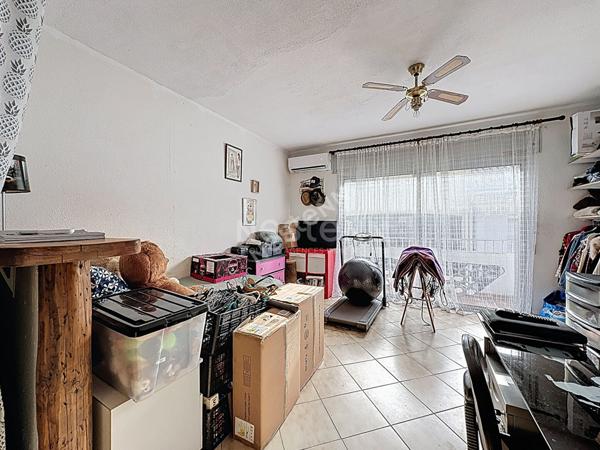 LE GRAU DU ROI - MAISON P5 DE 112.21 M² AVEC COUR DE 40.5 M² - SECTEUR CENTRE VILLE