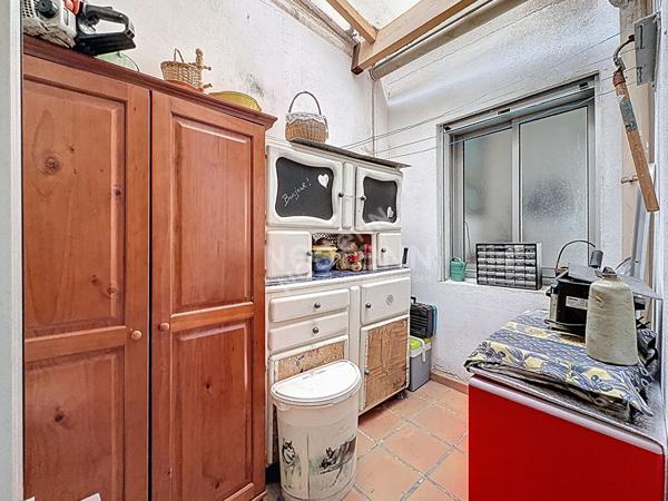 LE GRAU DU ROI - MAISON P5 DE 112.21 M² AVEC COUR DE 40.5 M² - SECTEUR CENTRE VILLE