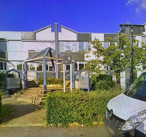 Spécial Investisseurs !  A vendre murs BUREAUX  96 m²  - MASSY 91300 - Prix  159 500