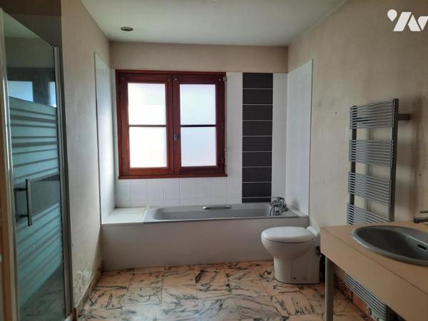 CHALLANS - Cœur de centre, maison T5