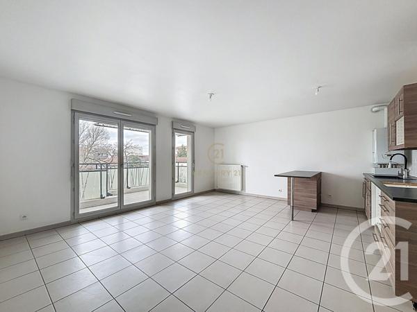 Appartement F3 à vendre  3 pièces - 70 m2 DECINES CHARPIEU - 69