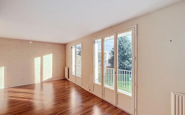 Appartement à vendre    4 pièces • 94 m2 Saint-Cyr-sur-Loire