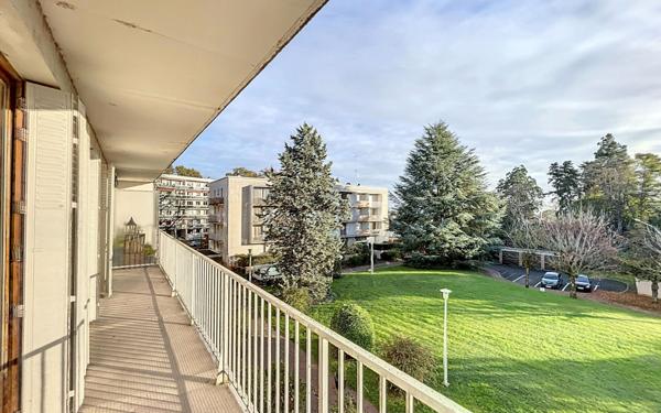 Appartement à vendre    4 pièces • 94 m2 Saint-Cyr-sur-Loire