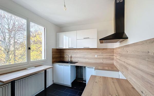 Appartement à vendre    4 pièces • 94 m2 Saint-Cyr-sur-Loire