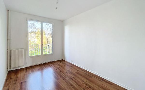 Appartement à vendre    4 pièces • 94 m2 Saint-Cyr-sur-Loire