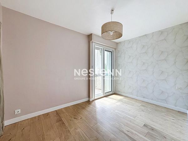 A VENDRE: Appartement T3 entièrement rénové - Bord de Garonne, au calme, avec garage et stationnement