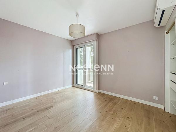 A VENDRE: Appartement T3 entièrement rénové - Bord de Garonne, au calme, avec garage et stationnement