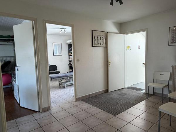Maison  10 pièce(s) 207.41 m2