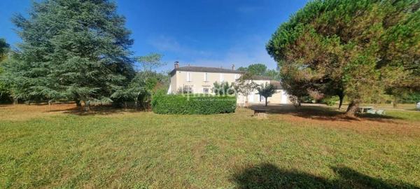Propriété de caractère aux portes de Bordeaux 600 m2 575 000€ FAI