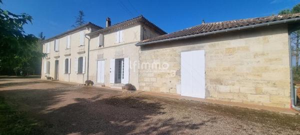 Propriété de caractère aux portes de Bordeaux 600 m2 575 000€ FAI