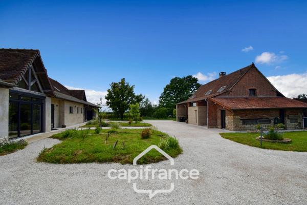 Dpt de SAONE ET LOIRE(71), à vendre MONTPONT EN BRESSE (71470) maison avec gîte et chambres d'hôtes P12 de 470 m² - Terrain de 4 374,00 m²