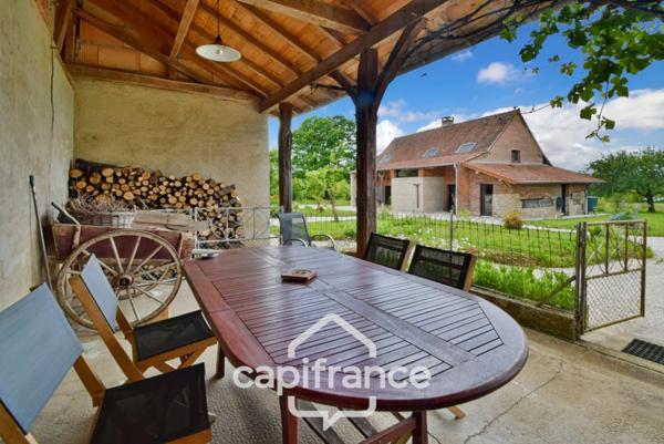 Dpt de SAONE ET LOIRE(71), à vendre MONTPONT EN BRESSE (71470) maison avec gîte et chambres d'hôtes P12 de 470 m² - Terrain de 4 374,00 m²
