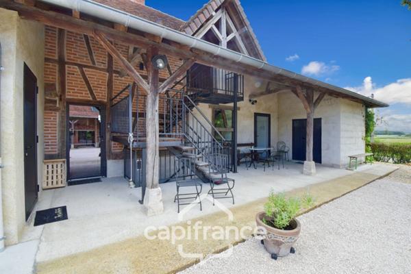 Dpt de SAONE ET LOIRE(71), à vendre MONTPONT EN BRESSE (71470) maison avec gîte et chambres d'hôtes P12 de 470 m² - Terrain de 4 374,00 m²