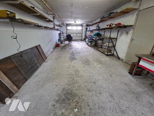 Pavillon indépendant, grand terrain, sous-sol complet - PAGNY SUR MEUSE