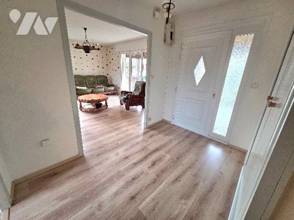 Pavillon indépendant, grand terrain, sous-sol complet - PAGNY SUR MEUSE