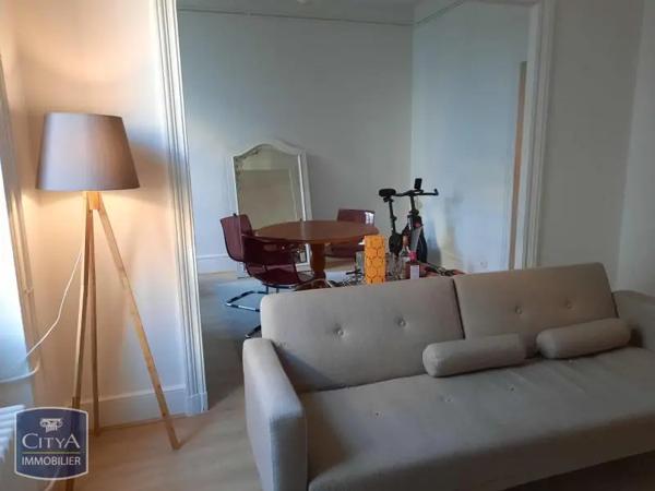 Appartement à louer 2 pièces 50.8m²