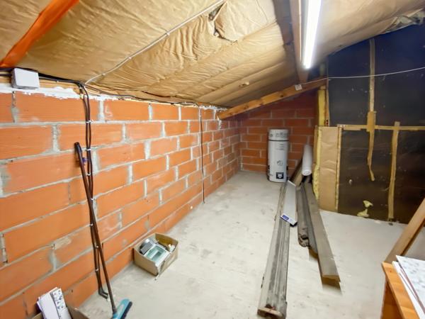 Dpt Landes (40), à vendre AIRE SUR L'ADOUR Maison landaise T5 de 130 m² habitables + 2 garages + terrasses et grande piscine sur 5209 m² de terrain, au calme