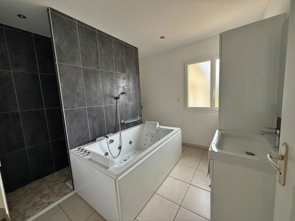 Vente Maison 10 pièces 242 m2 à Marcilly-sur-Eure