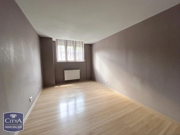 Immeuble à vendre 645.4m² Bogny-sur-Meuse (08120)