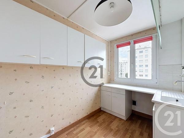Appartement F4 à vendre  4 pièces - 66,76 m 2   TROYES  - 10