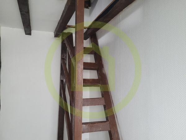 Studio cabine à MELUN (77000)