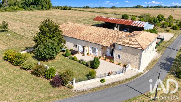 Maison à vendre 7 pièces 278 m² Baignes-Sainte-Radegonde