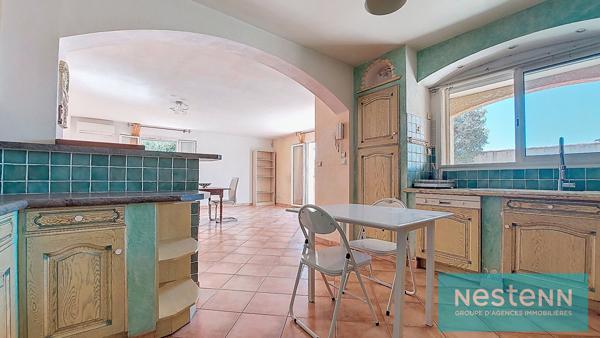 ISTRES, Maison de plain-pied, 98m², Type 4, 3 chambres, deux terrasses, jardin et double garage