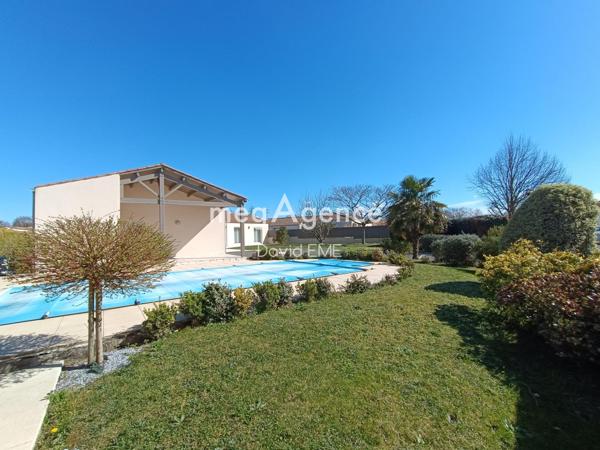 Maison à AIZENAY, 85190 - 7 pièces 163m²