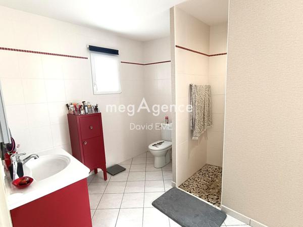 Maison à AIZENAY, 85190 - 7 pièces 163m²