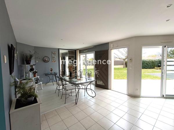 Maison à AIZENAY, 85190 - 7 pièces 163m²