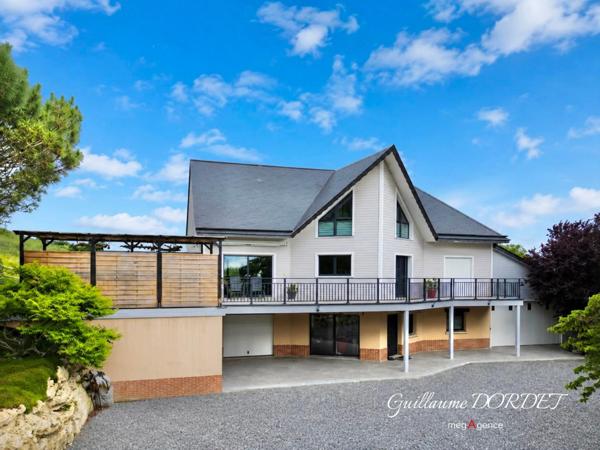 Maison à ROUXMESNIL-BOUTEILLES, 76370 - 5 pièces 220m²