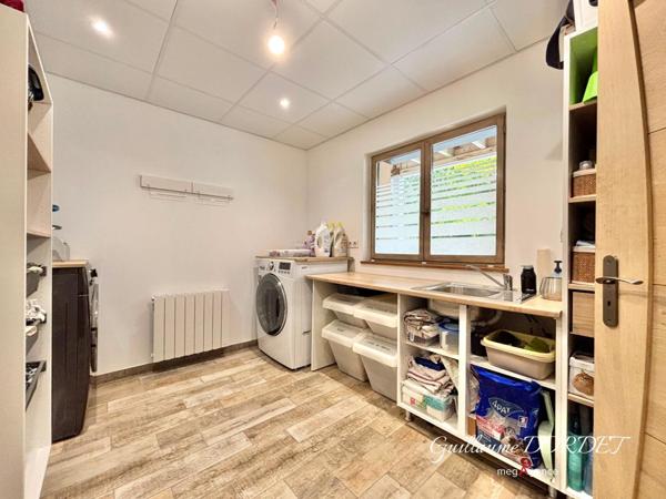 Maison à ROUXMESNIL-BOUTEILLES, 76370 - 5 pièces 220m²
